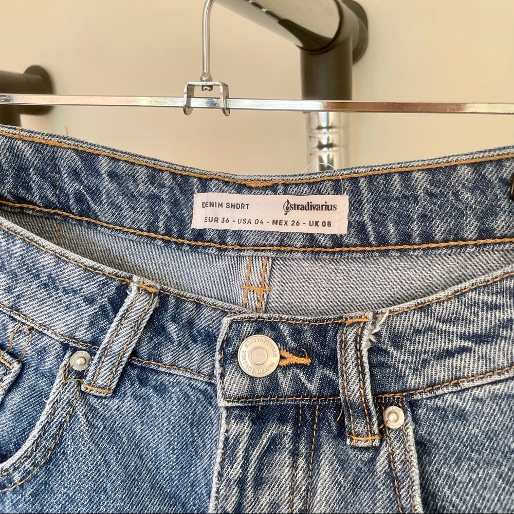 Stradivarius denim shorts (EU 36) - Picture 2 of 5